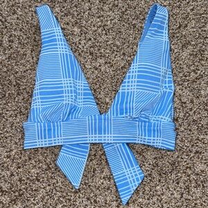 Aerie triangle bikini top!
